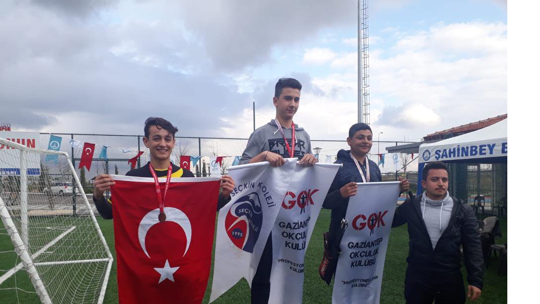 Nizip MTAL Öğrencilerinden Okçuluk Başarısı