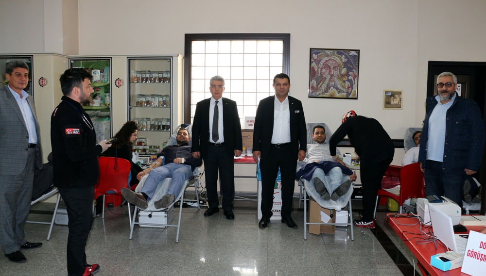 Nizip Ticaret Odası’nda Kan Bağışı Kampanyası Düzenlendi