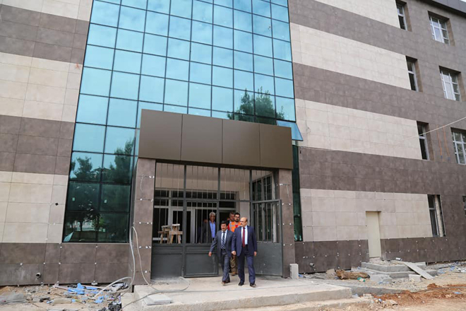 Başkan sari dan okul ziyareti