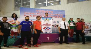 Mehmet Akif Ersoy Halk Eğitim Merkezi Spor Kulübü Sporcularından Türkiye Şampiyonlukl