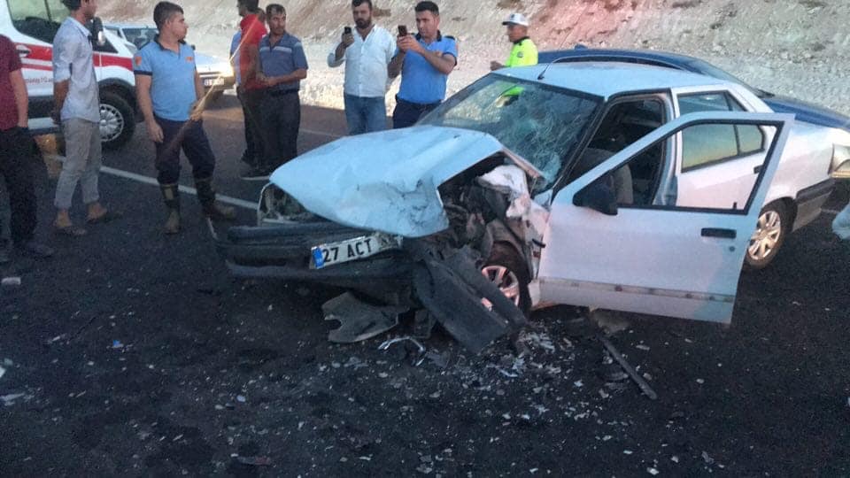 Nizipte kaza 1 ağir 11 yarali