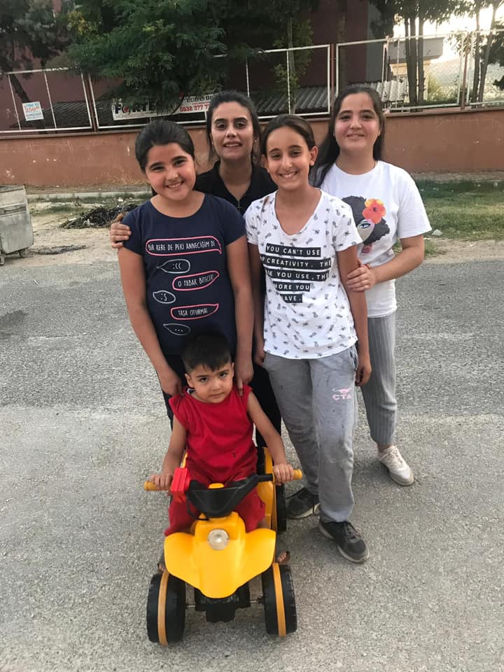 Gönüllerin Muhtarı Gönüllere Giriyor