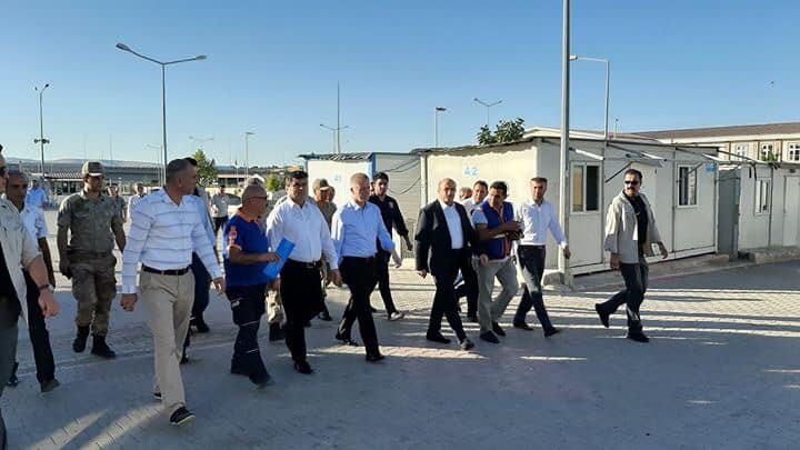 Vali Gül, kapatılan Geçici 1 ve 2 Barınma Merkezlerinde incelemelerde bulundu