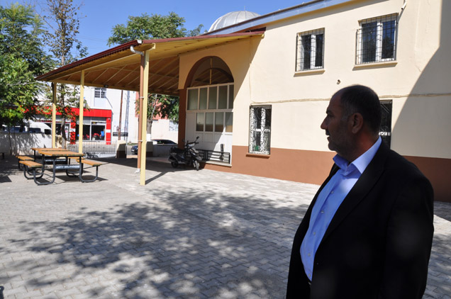 Nizip Sanayi Camiinin Çevresi Yenilendi