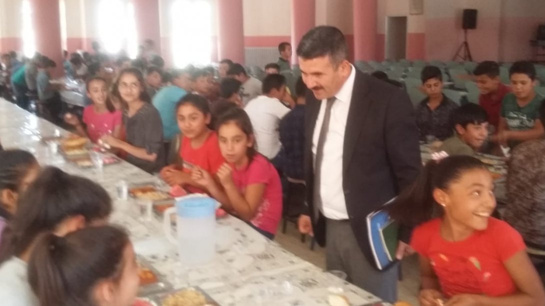 Şube Müdürlerimiz Yusuf CİCE ve Halil KENDİRCİ'den Köseler İlkokulu ve Ortaokulu'na Z