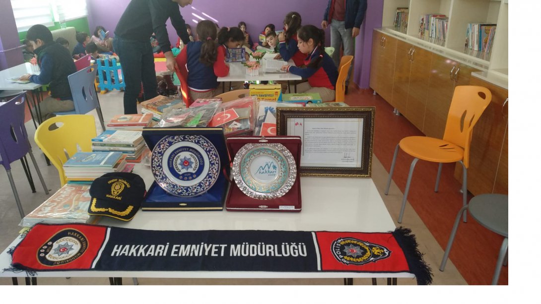 Hakkari Valiliği ve Hakkarı Emniyet Müdürlüğü'nden Şehit Recep Emre Yılmaz Kütüphanes