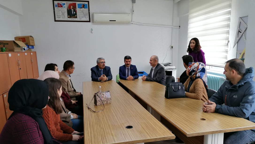 İlçe Milli Eğitim Müdürümüz Cengiz GÜNDEŞ ve Şube Müdürümüz Halil KENDİRCİ'den Mustaf