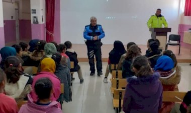 Polisler öğrencilerle buluştu!