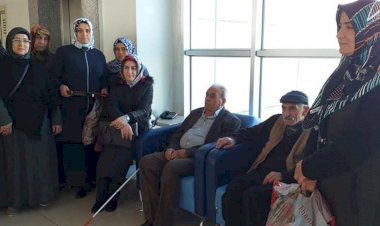 Kuran Kursu Öğrencilerinden Anlamlı Ziyaret Kuran Kursu Öğrencilerinden Anlamlı Ziyaret