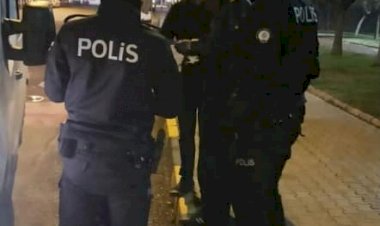 Polisimiz hiz kesmeden çalişmalarina devam ediyor. Polisimiz hiz kesmeden çalişmalarina devam ediyor.