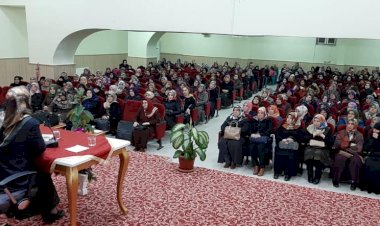 “Kur’ân-ı Kerim’i Okumanın ve Yaşamanın Önemi” konulu konferans “Kur’ân-ı Kerim’i Okumanın ve Yaşamanın Önemi” konulu konferans