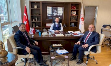Belediye Başkanı Sarı Ankara’da Belediye Başkanı Sarı Ankara’da