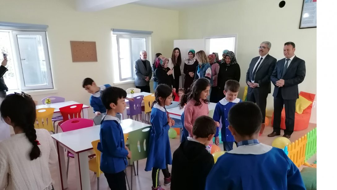 Hayırseverlerimizce Yaptırılan Bahçeli İlkokulu Kütüphanesi Açıldı