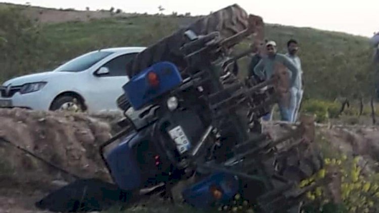 Devrilen traktörün sürücüsü hayatını kaybetti Devrilen traktörün sürücüsü hayatını kaybetti