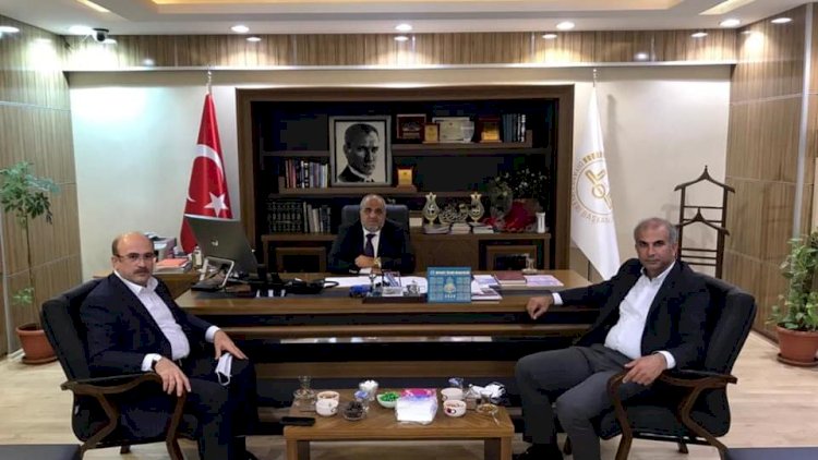 Belediye Başkanı Sarı’dan İlçe Müftüsü ’ne ziyaret Belediye Başkanı Sarı’dan İlçe Müftüsü ’ne ziyaret