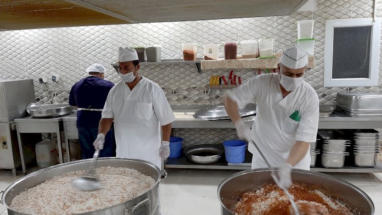 Hacı Fatma-Mehmet Cankesen Külliyesi aşevinde günde 3000 Kişiye Yemek Dağıtılıyor
