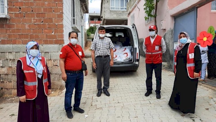Nizip Kızılay Gece Gündüz İhtiyaç Sahiplerinin Yanında