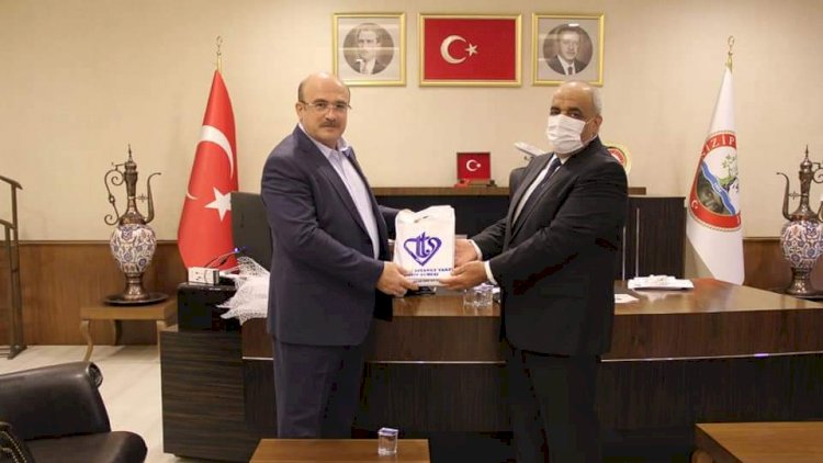 Müftü Çiftçi’den Belediye Başkanı Sarı’ya ziyaret