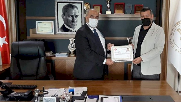 Hasan Yazar'a Üstün Başarı Belgesi Hasan Yazar'a Üstün Başarı Belgesi