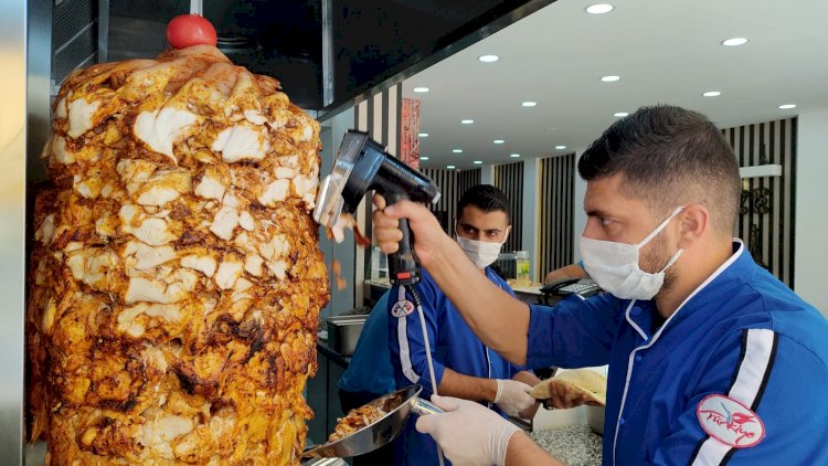 Şanzelize Döner Nizip’te tüketiciyle buluştu Şanzelize Döner Nizip’te tüketiciyle buluştu