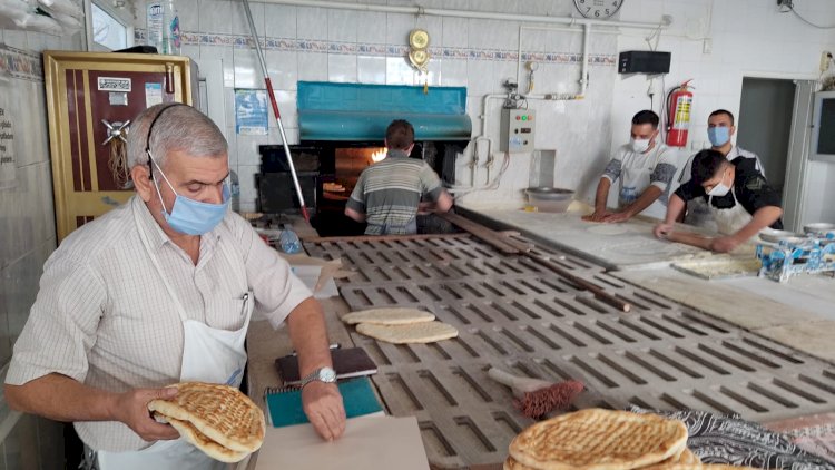 Fırıncılar una sürekli zam yapılmasına tepkili Fırıncılar una sürekli zam yapılmasına tepkili