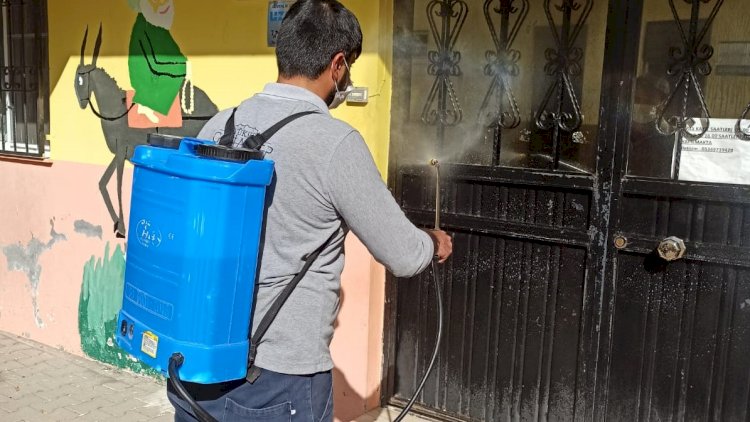 Nizip Belediyesi Kur’an Kurslarını dezenfekte etti