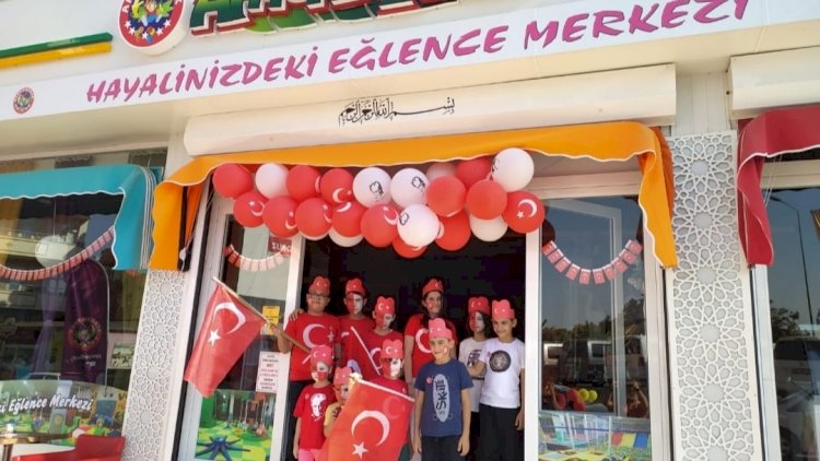 Nizip Afacan Park’tan 29 Ekim Cumhuriyet Coşkusu Nizip Afacan Park’tan 29 Ekim Cumhuriyet Coşkusu