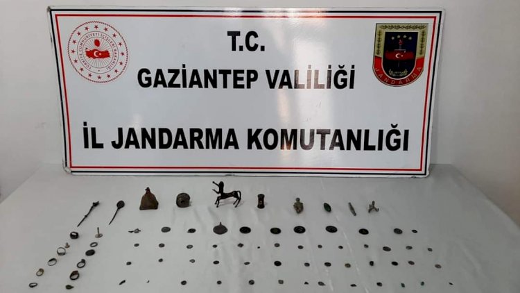 Jandarma tarihi eser ele geçirdi Jandarma tarihi eser ele geçirdi