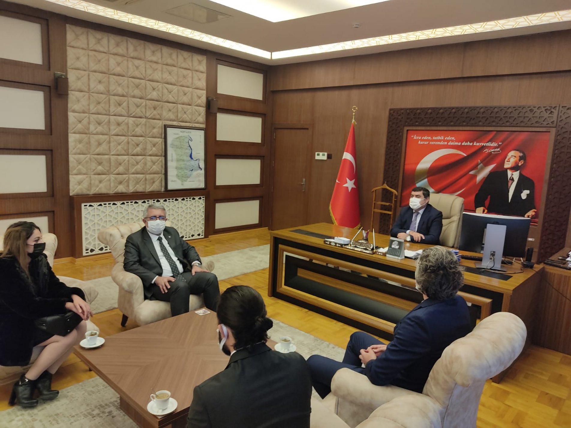 24 Kasım Öğretmenler Günü Münasebetiyle İlçe Kaymakamımız Sayın Kemal ŞAHİN'e Ziyaret