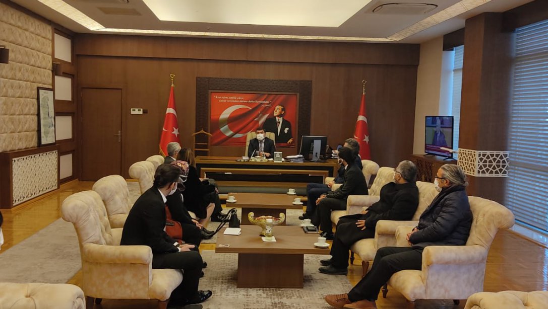 24 Kasım Öğretmenler Günü Münasebetiyle İlçe Kaymakamımız Sayın Kemal ŞAHİN'e Ziyaret