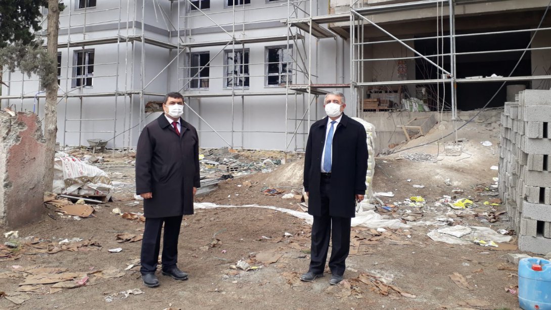İlçe Kaymakamımız Kemal ŞAHİN ve İlçe Milli Eğitim Müdürümüz Cengiz GÜNDEŞ Okul İnşaa