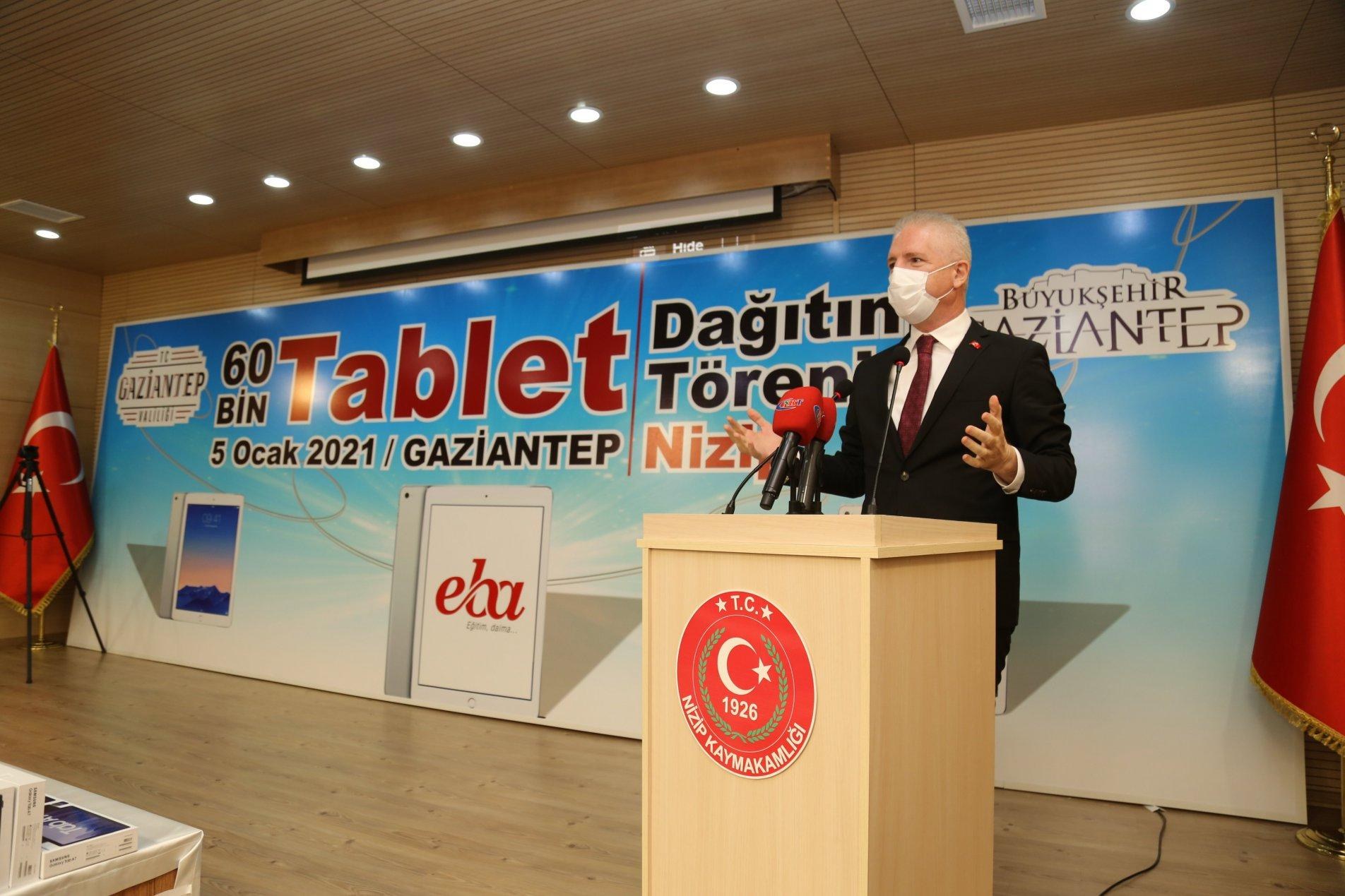 İlçemizde Askıda Tablet Kampanyası Dağıtım Töreni Gerçekleştirildi