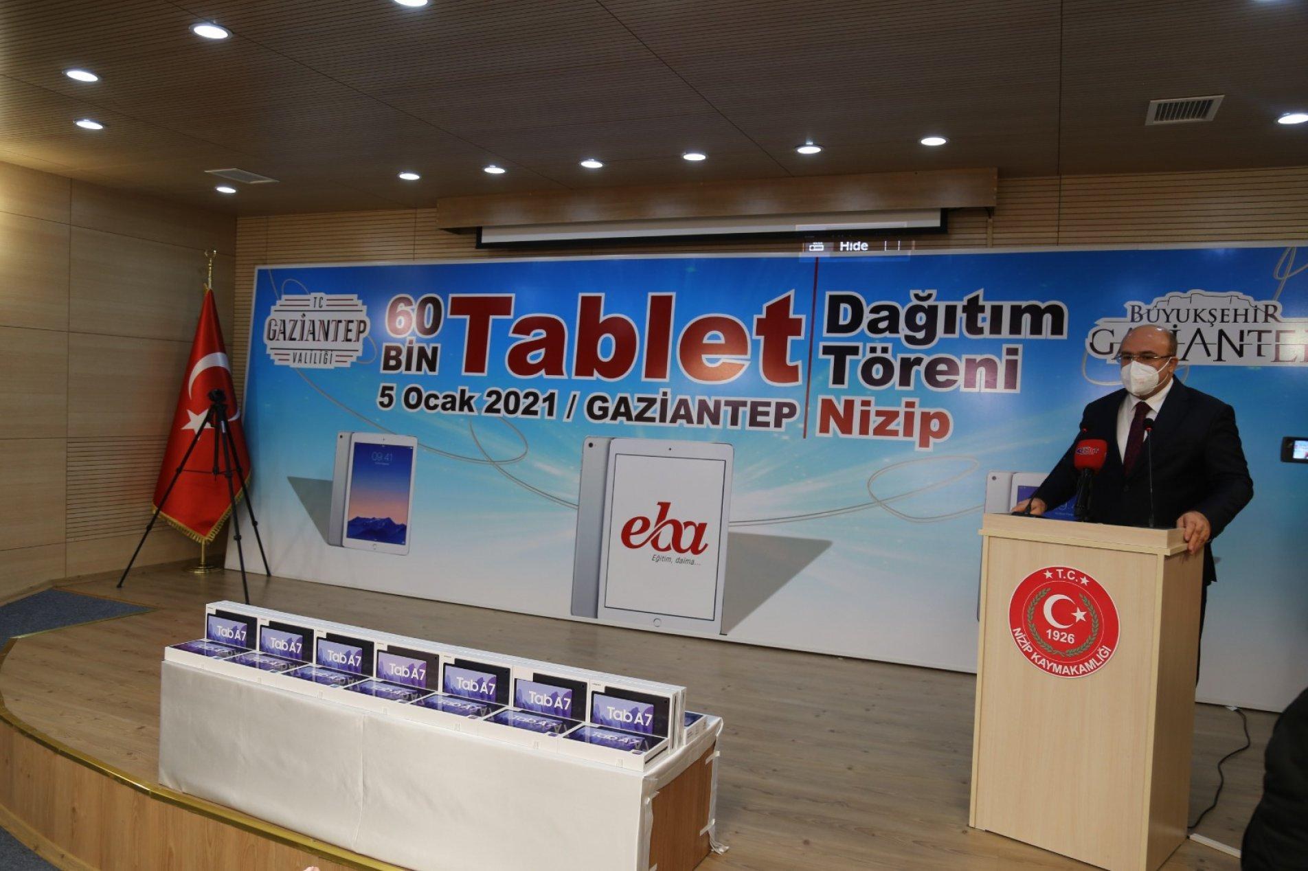 İlçemizde Askıda Tablet Kampanyası Dağıtım Töreni Gerçekleştirildi
