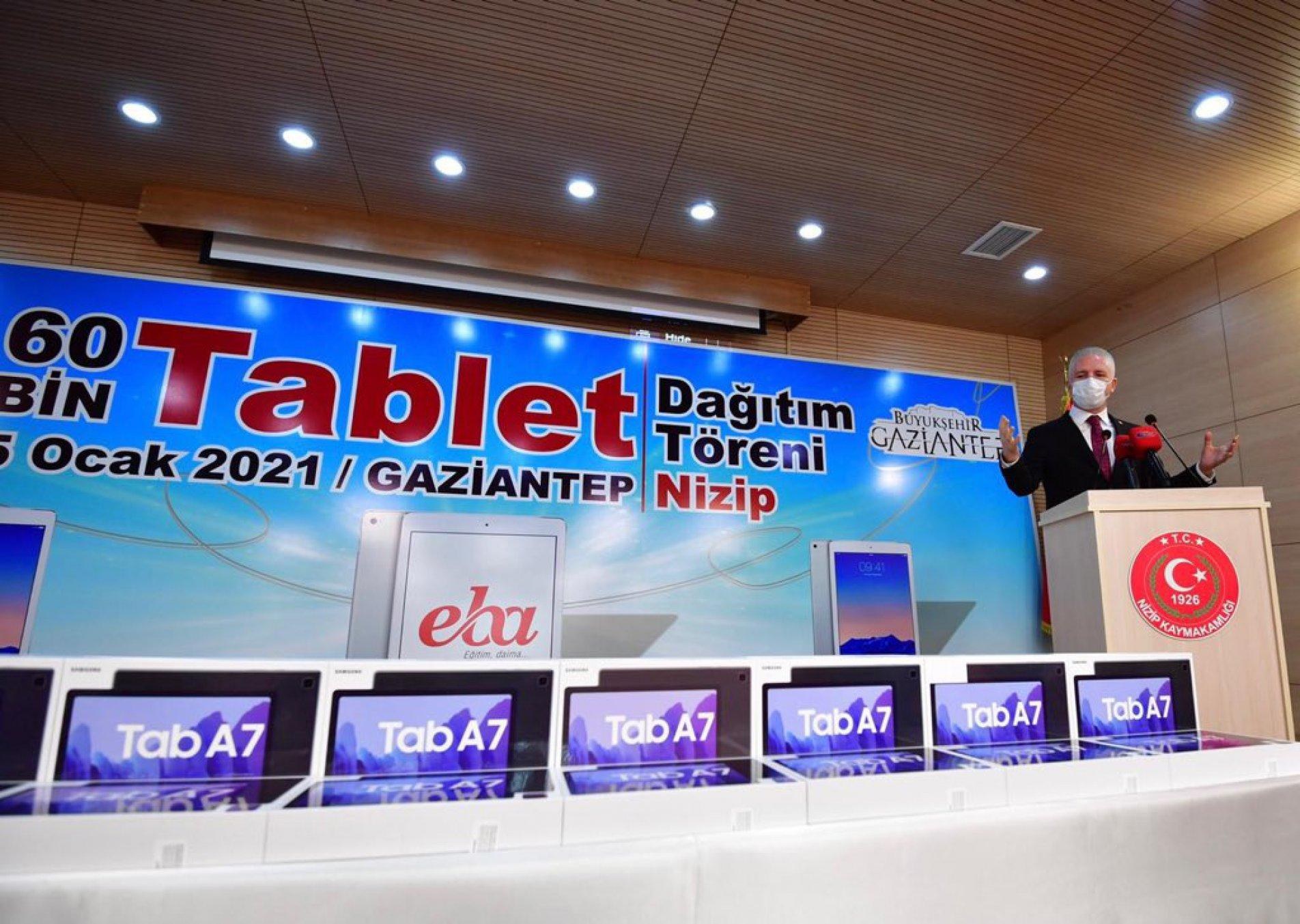 İlçemizde Askıda Tablet Kampanyası Dağıtım Töreni Gerçekleştirildi