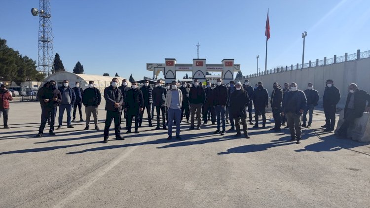 TIR şoförleri Karkamış'ta kontak kapattı