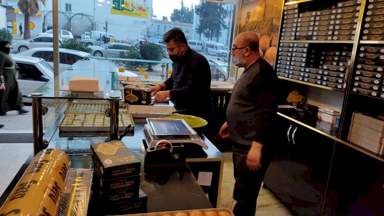 Şehr-İ Nizip Baklava ve Dondurma Hizmete Açıldı Şehr-İ Nizip Baklava ve Dondurma Hizmete Açıldı