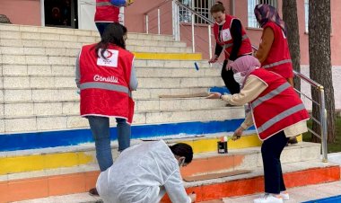 Kızılay'dan "Okulumu Güzelleştiriyor" Kampanyası Kızılay'dan "Okulumu Güzelleştiriyor" Kampanyası