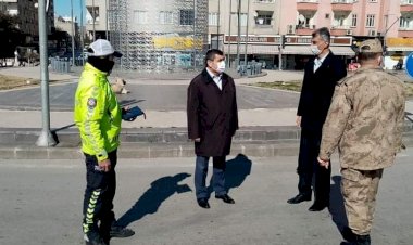 Kaymakam Şahin, maske, mesafe ve temizlik denetim yaptı Kaymakam Şahin, maske, mesafe ve temizlik denetim yaptı