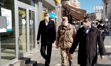 Kaymakam Şahin, maske, mesafe ve temizlik denetim yaptı Kaymakam Şahin, maske, mesafe ve temizlik denetim yaptı
