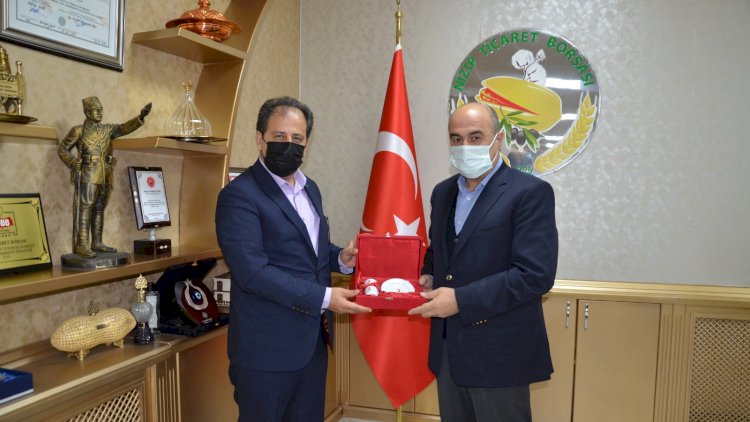 Nizip kizilay şube başkani mehmet genç başkan sari’yi ziyaret etti