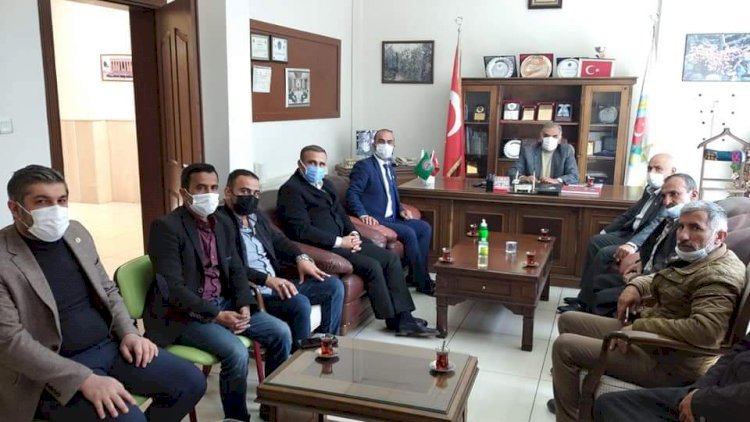 Nizip muhtarlar derneği üyelerinden ziraat odasina * ziyaret etti Nizip muhtarlar derneği üyelerinden ziraat odasina * ziyaret etti