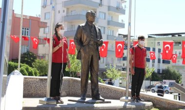 Nizip'te 23 Nisan Coşkuyla Kutlandı