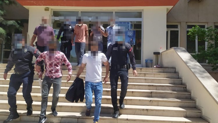 Hırsızlık şüphelileri tutuklandı
