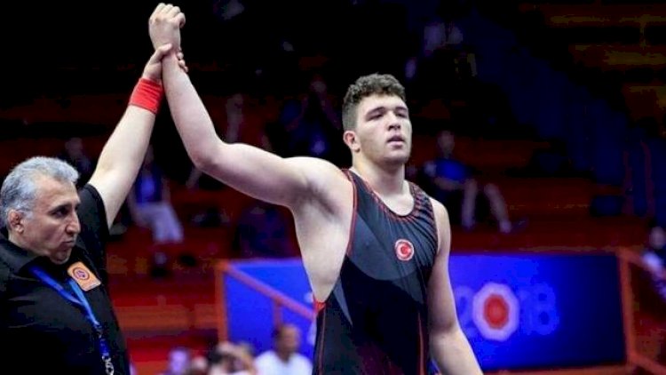 Milli güreşçi Muhammed Hamza Bakır'dan altın madalya Milli güreşçi Muhammed Hamza Bakır'dan altın madalya