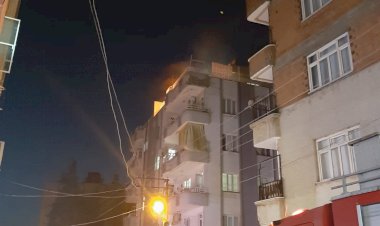 Nizip'te Eşi ve çocuklarını rehin alıp, evini yaktı