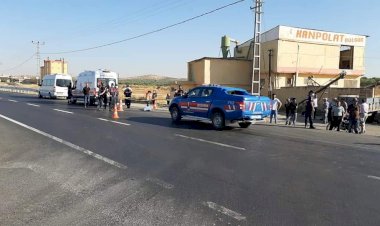 Nizip ilçesinde yolcu minibüsünün çarptığı yaşlı adam hayatını kaybetti Nizip ilçesinde yolcu minibüsünün çarptığı yaşlı adam hayatını kaybetti