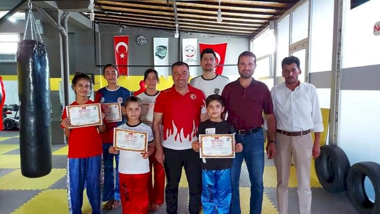Nizip Gücü Spor Kulübü Şampiyonlara Teşekkür Belgesi Nizip Gücü Spor Kulübü Şampiyonlara Teşekkür Belgesi