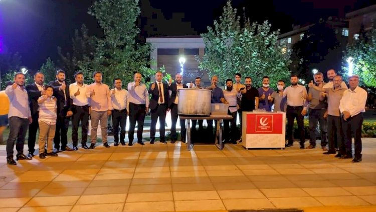 Yeniden refah partisi nizip ilçe başkanliği aşure ikrami etti Yeniden refah partisi nizip ilçe başkanliği aşure ikrami etti