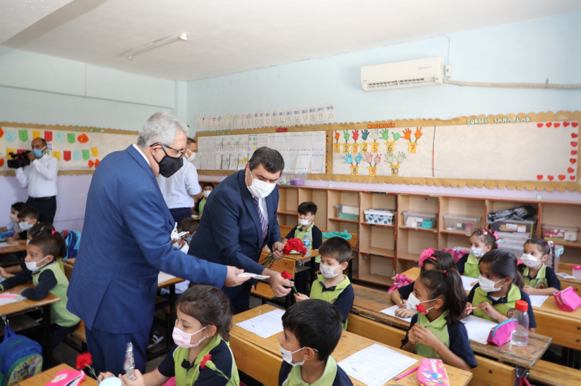 İlköğretim Haftası Kutlama Programı Gerçekleştirildi