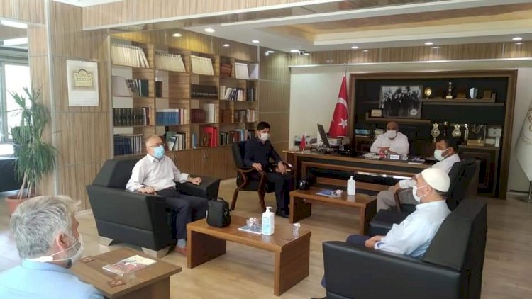 Nidader Yönetimi Müftü Çiftçi'yi Ziyaret Etti Nidader Yönetimi Müftü Çiftçi'yi Ziyaret Etti